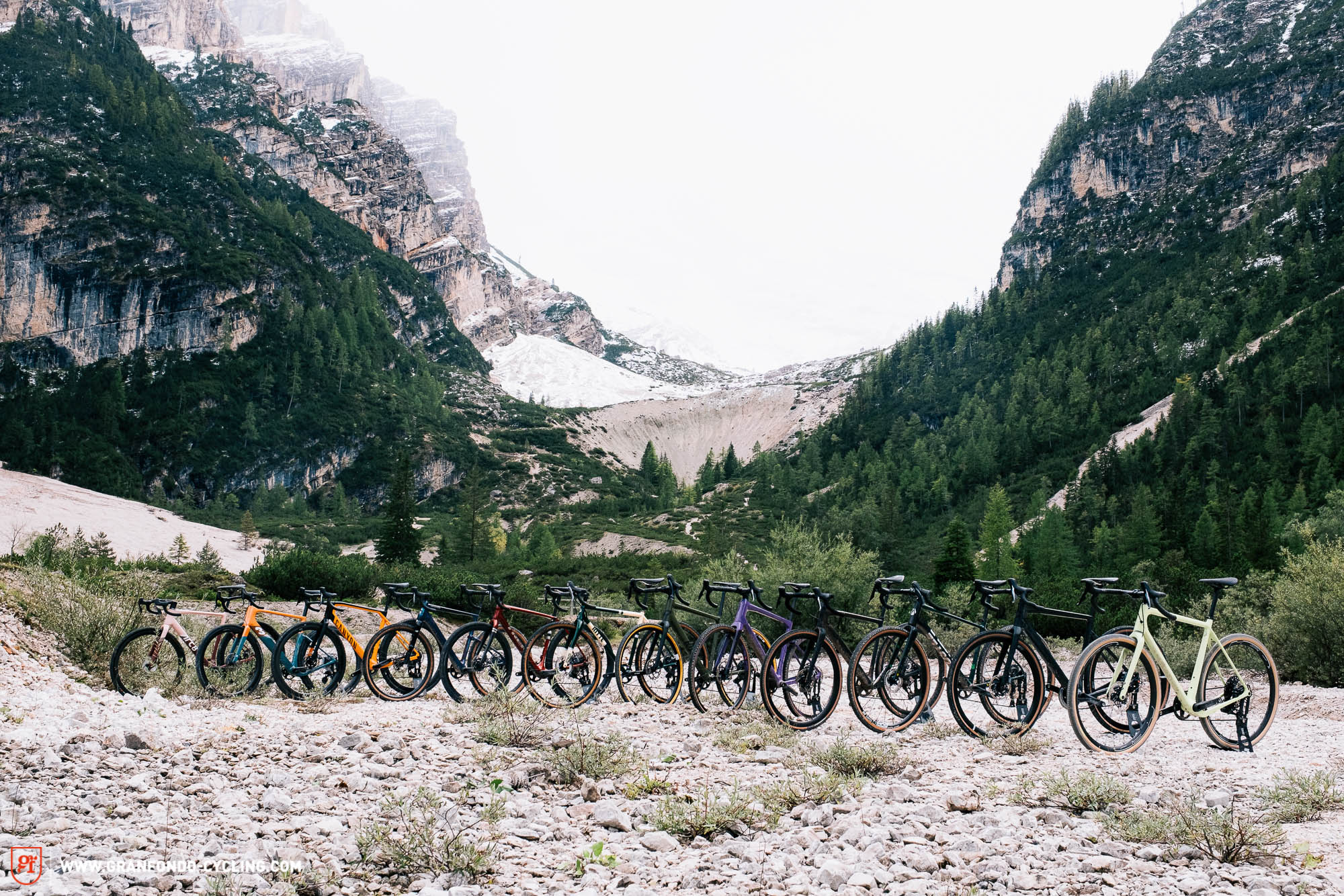 GRAN FONDO GROUP TEST - THE BEST GRAVEL BIKE OF 2021